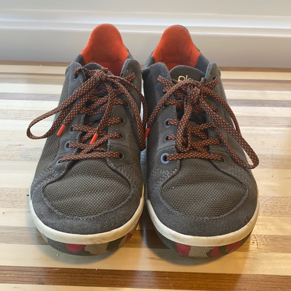 Plae sneakers